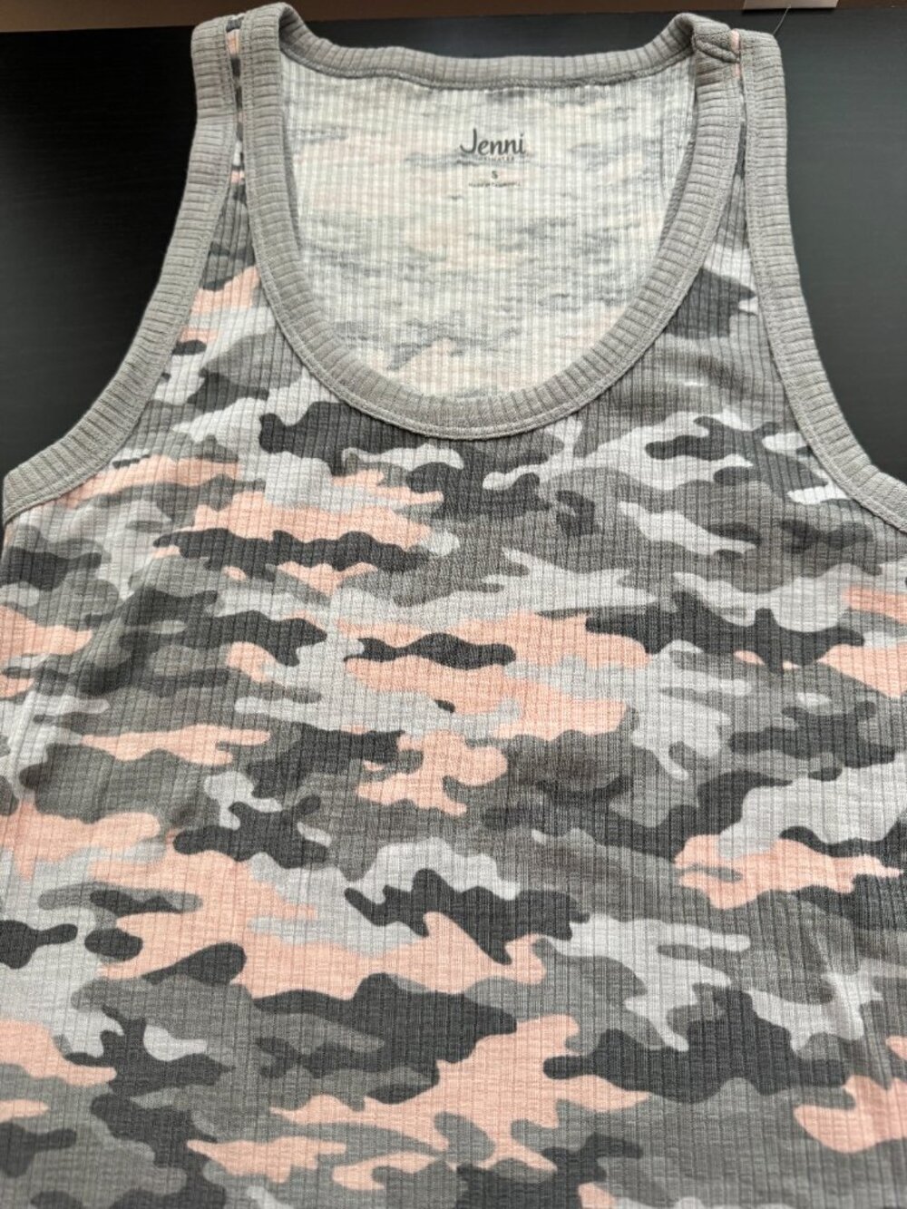 Jenni Intimates Camo Ribbed Racerback Tank - NWT Small - Picture 2 of 4